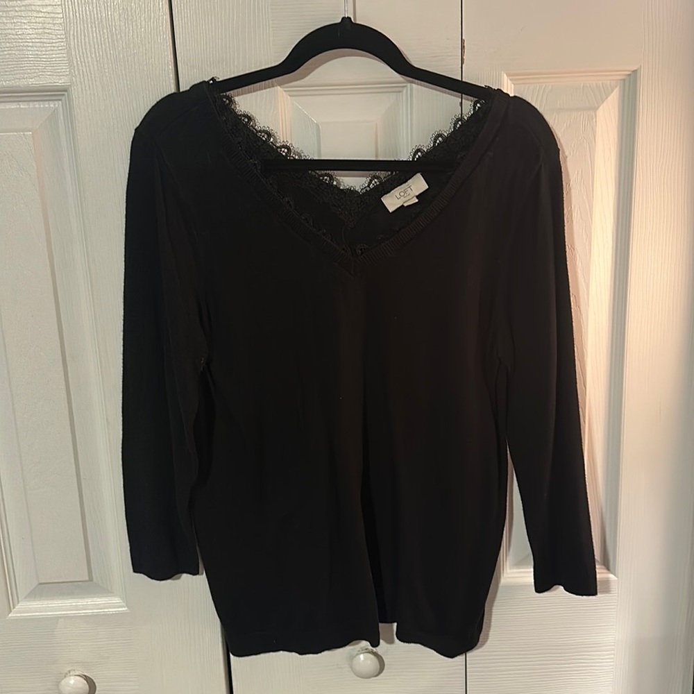 LOFT Lace Trim V-neck 3/4 Sleeve Sweater